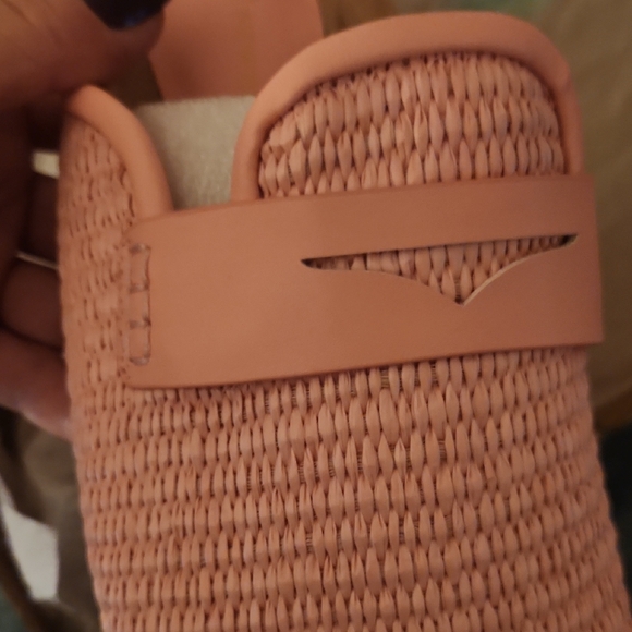 Pink Clogs - Picture 5 of 9